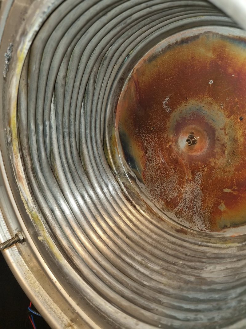 Flue before cleaning